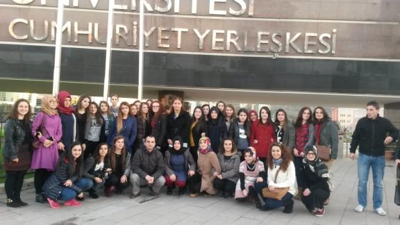 Kız Kulesi Mesleki ve Teknik Anadolu Lisesi Üniversite Tanıtım Gezisi Düzenledi.