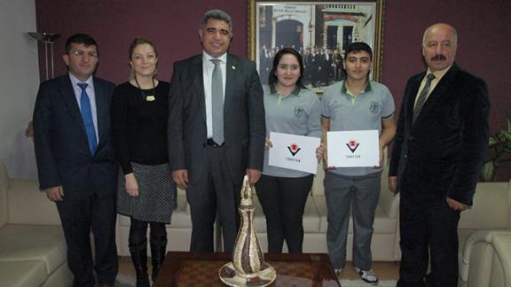 10 Mart Mesleki Teknik Anadolu Lisesi TÜBİTAK yarışmasında bölge birincisi oldu